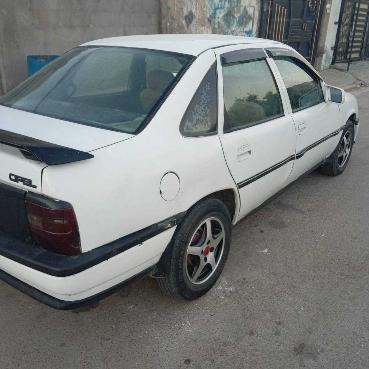 فيكترا 93تحويل مباشر كير عادي كير محرك بحالة جيدة السيارة مصبوغة الجمالية مكلف بل نشر اتصل ***********/ 25وبيها مجال رقم كربلاء
