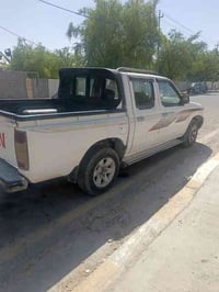 مكلف بلنشر بيكم نيسان شبوط موديل موديل ٢٠٠٢ كير ومحرك نضيف تبريد شغال ...