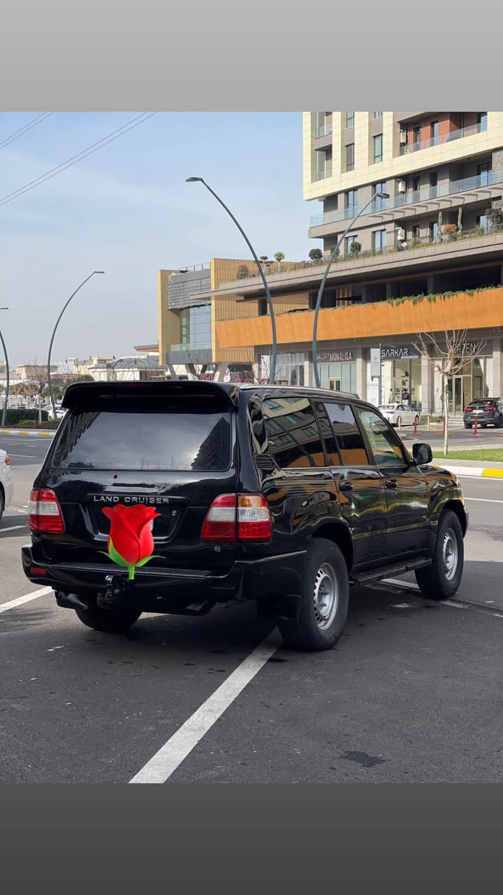 مۆنیکا ٢٠٠١ 
فول فول قە پات مواسەفات gxr 
 سە نەوی کون لە گە لایە اصلى
  ٤ تا یە ی لوک
 گێر  ئۆتۆماتیک
 مە کینە ٦ بستون  
پێش تە بە لە
 سە لاجە 
سلایت
عا م بۆیاخ  بۆ  جوانی 
 بێ لێدران
٨٥ ورقە و مجال
*********** السليمانية, العراق
