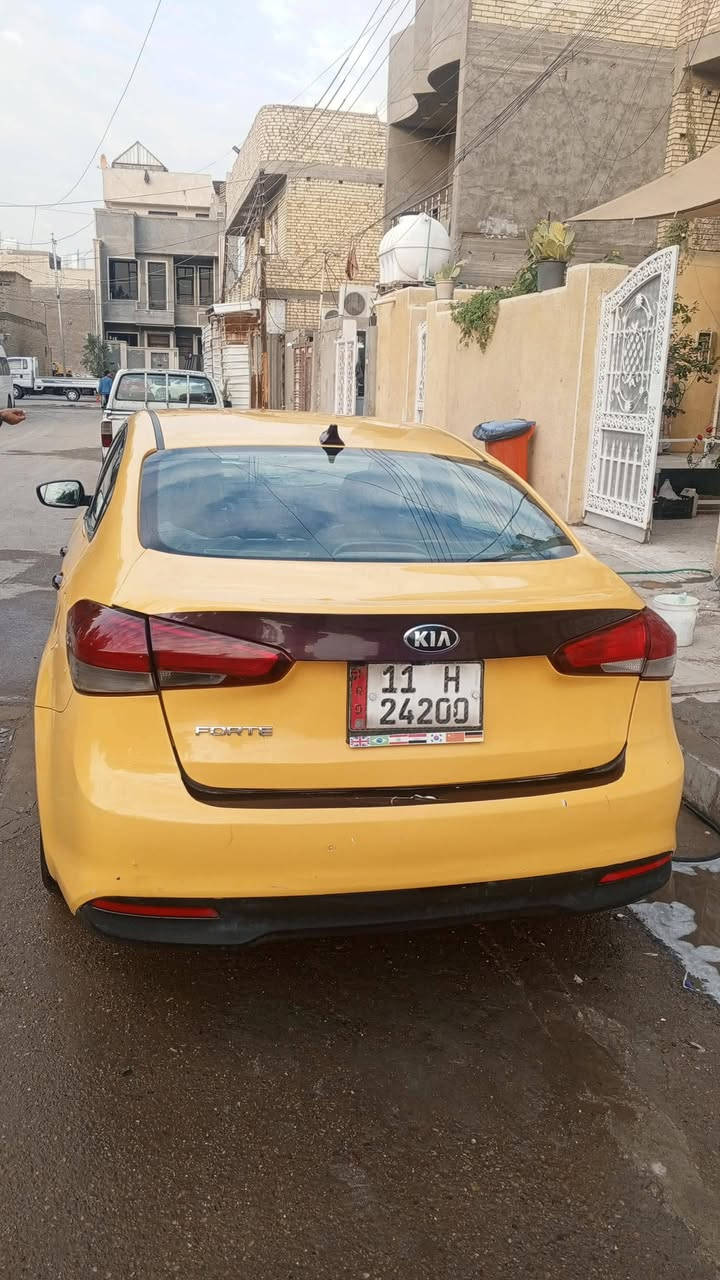 سلام عليكم.. فورتي 17 رقم بغداد سياره ماشيه 140 حادثه جاملغ وبنيد بدون دواخل بدون تبديل بدون اريباك سياره بسمي كامله بيها منضومه غاز ***********. ...... سعر 117 وبيه مجال لطيبين .... مكلف بنشرر
