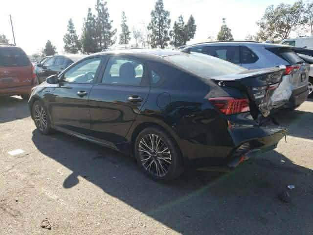 السلام عليكم 
فورتي 23 جيتي لاين اسود بغداد بسمي وهاي صور الحادث ١٥٥ وبيها مجال  *********** وبي واتساب
