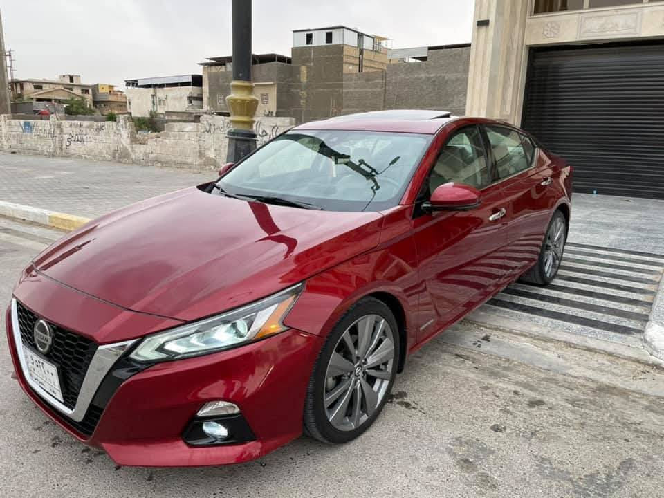 للبيع 
التواصل مع راعيها مباشر
*********** / ابو حسين
سيارة نيسان التيما ادشن وان بلاتنيوم مواصفات خاصة 
2019 الوحيده في العراق
مكينة  200cc turb
مفتوح من الشركه 280km فقط بهذه الفئه تجي مفتوحة
وارد امريكي حادث جاملق امامي فقط ضربه صطحيه 
ايرباك ستيرن راجع بلاد 
وبيهه طخه ومصلحه بمريكا جوه قبق البانزين تصليح وكاله
فول مواصفات 1/1
4 كاميرات 360 درجة
رادار امامي وخلفي وجانبي 
حساس خلفي
انارة تحت الشاصي 
توقف ذاتي رادارات 
سياقة ذاتية
248حصان 
انارة داخليه شعار التيما
السعر / 140 ورقة وبيها مجال
