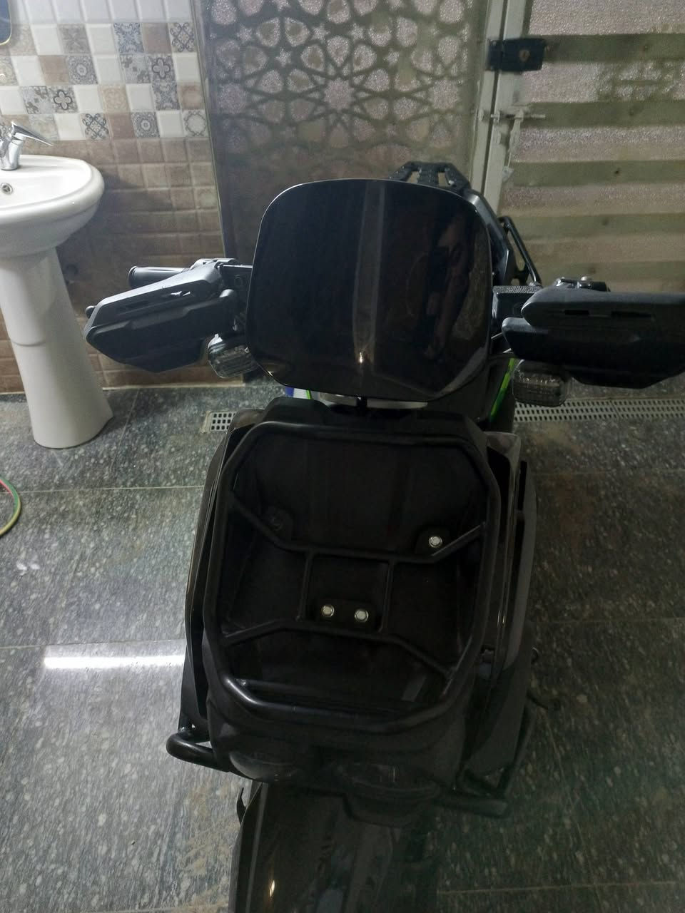 سلام عليكم اباجي ملف 3000سته باتري مصطره جاهزه من كل شي كهربائياتهه كلهه شغله السعر 950عنواني بغداد زعفرانيه رقم الهاتف ***********
