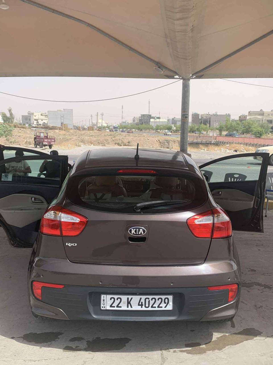 KIA rio
کیا ریۆ 
مۆدێل: 2015
فوول مواسفات 
سوکان ڤالیۆم
بەسمە 
٥ پارچە بۆیاخە بەس بەحام دەیفرۆشم
رەنگی: قاوەی
بێ مەسروفە 
زۆر نەرۆیشتووە 
بێ مەوشکیلەیە 
گێر و مەکینەی بە شەرتە 
پشت و پێشی کەبسە
سعر ٨١ وەرەقە کیچەێک مەحامەلە 
رەقەمەکەم : ***********
لە هەولێرم گەرەکی فەرمان بەران 
سەنەوی و هەزە نوێیە أربيل, العراق
