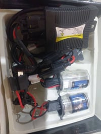 زنون سياره للبيع  سعر 20 الف  07767907096