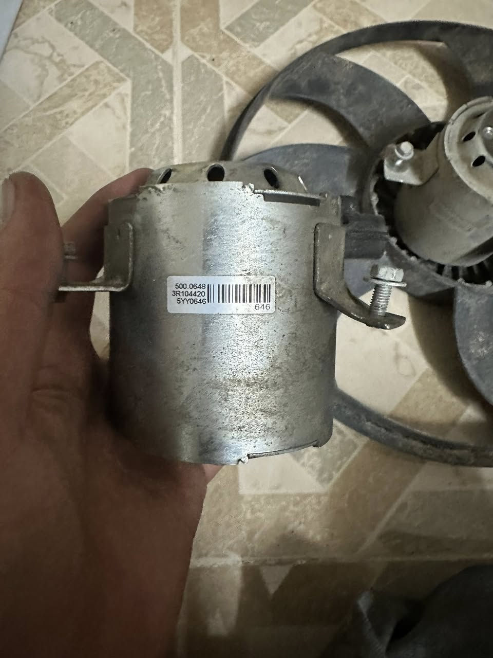 مروحه فيوجن للبيع شغال شرط. حاويه


**إذا كنت صاحب هذا الإعلان وتريد حذفه لأي سبب، رجاءا أرسل رسالة إلى الدعم الفني**