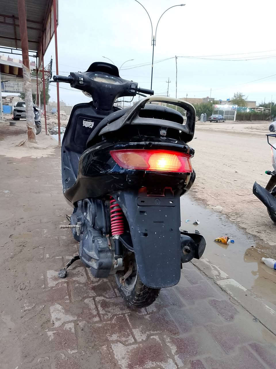 فراشه للبيع
دراجه شغاله سلف هندر كهربائيات
 كلها شغاله الدراجه كلها بلاد ما نقصها
شي سعرها جوه السوك مناسب
الديوانيه ***********
