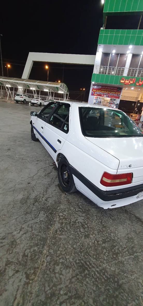 السلام عليكم بيجو 405 مديل 2012 كفالة عامه من دعاميه لدعاميه من ضربة وتبديل وصبغ ولخياس سيارة جديده كلش ماشيه 130 حقيقي سعره 45 سنوية ل27 مكاني بلبصرة بلقبلة ***********
