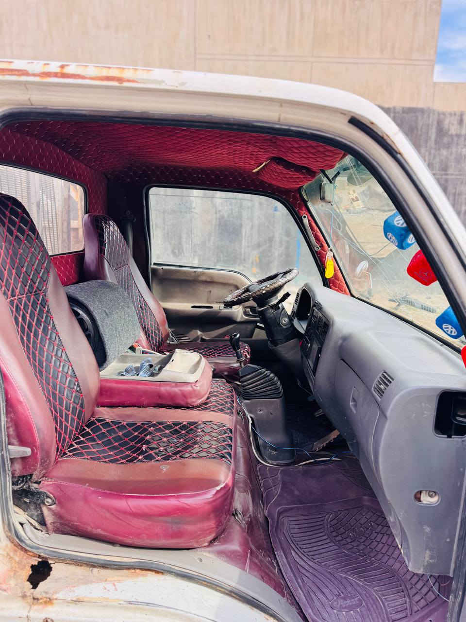 اخون سلام عليكم كيا فنتيره للبيع موديل 1999 شرط التحويل تخم تايرات جديد كير مكينه اكسل بلا شرط نضيف اي عيب ما بي ما بيها اي نقوصات سنويه 2021 منتهيه كهربائيّة كلها شغاله العسر 39 وبيها مجال العنون كركوك ما متوجد ع فيس هاذا رقمي للتصال *********** تحياتي للجميع
