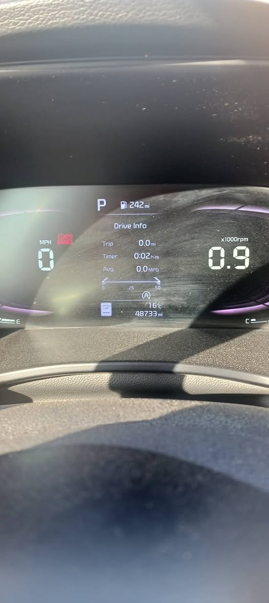 كيا صول موديل 2023 وارد أمريكي
رقم بابل 
لون رصاصي 
شاشه كامرا خلفيه 
رادار امامي  وحساسات  مدري جانبيه 
تبريد ثلج 
كلشي شغال السعر 175 وبيها مجال للتفاوض 
للاستفسار الاتصال بالرقم ***********
