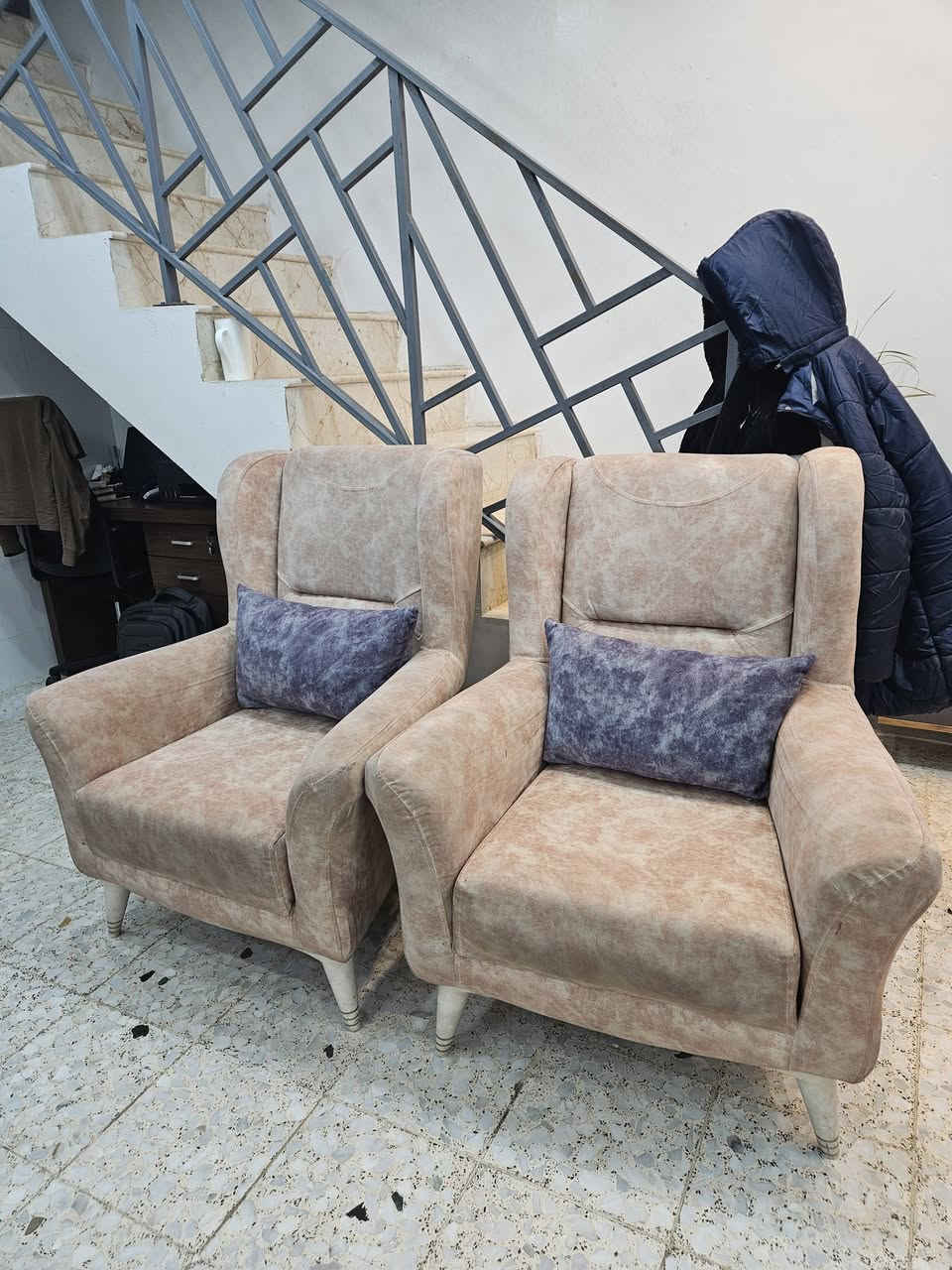 السلام عليكم 

عندي هذا الطخم اخذته بوقتها ب١٠ ورقات والله العظيم بس حاليا اريد ابيعه بسبب ضيق المساحه 
(( سعره ٥٠٠ الف وبي مجال  ))
العنوان القادسيه الثانيه


**إذا كنت صاحب هذا الإعلان وتريد حذفه لأي سبب، رجاءا أرسل رسالة إلى الدعم الفني**