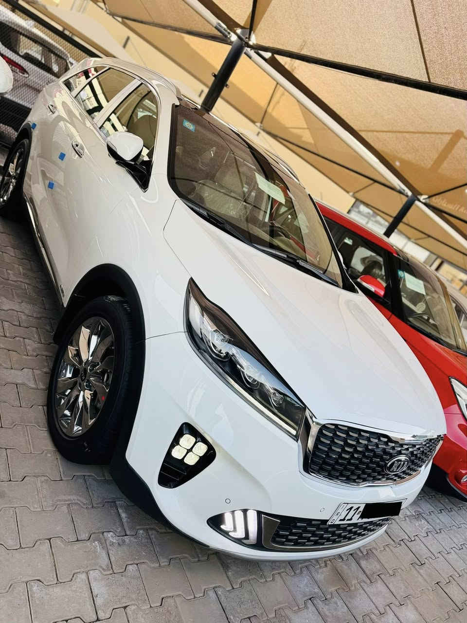 السلام عليكم 
‌‎كيا سورنتو 2020 كويتيه  
( ضمان الشركه الدوليه )
ماشيه 50 الف حقيقي 
6 سلندر 7 راكب. 3 قطع تبريد ‌‎
مكفوله كفاله عامه من كلشي 
 جديد ‌‎سياره بمعنى الكلمه ‌‎ 
كويتي
مواصفات : اوتو هولد
4 كامرات 
كشنات الاماميه تدفئة تبريد
الكشنات الخلفية تدفئه 
‌‎بصمة أبواب سايد بريك كهربائي
شاحن وايرلس كشنات كهرباء
‌‎جنطه كهرباء لايت زنون 3 عدسه‌‎
‌‎4 انضمة قياده 
‌‎شاشه كبيره اصل جي بي اس 
‌‎حساس امامي وخلفي
‌‎مري شفط ويا البصمه ‌‎
‌‌‌‎تحكم استيرن فول 
‌‎حاكية : ابلوتوث : اوكس
‌‎لايت زنون بك لايت لد 
‌‎اضواء ترحيب بلادية
‌‎علامة سورنتو إضاءة بالدوسة
‌‎مرايات شفط وي البصمه 
 وَيْل 19 اكروم
للأستفسار ***********
مكان السياره كربلاء المقدسة 
مدينة معارض كربلاء ‌‎
‌‎
