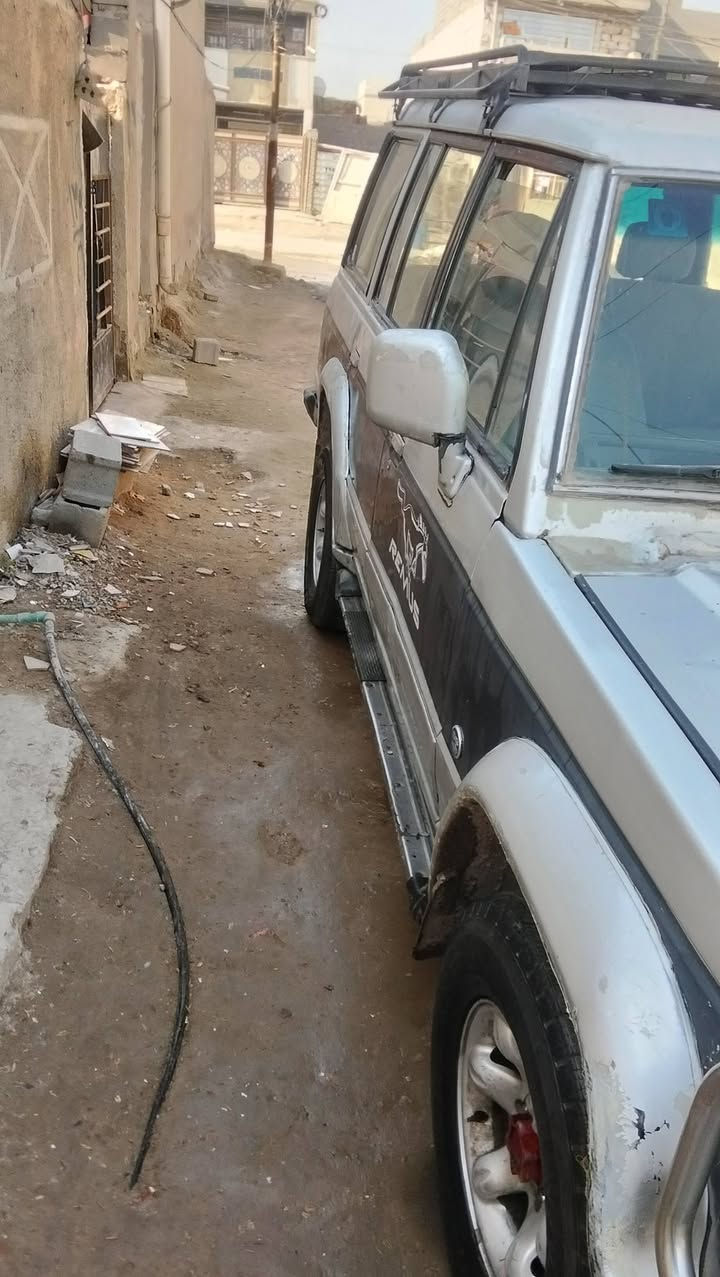 سلام  عليكم كالوبر للبيع موديل 1993  بغداد رقم انكليزي 
جديد مكينه وكيرففتي وكير اوتاماتيك هيه وخطهه مال الا 
ورفلي للبيع  عارضهه 46 وبيهه مجال ***********
