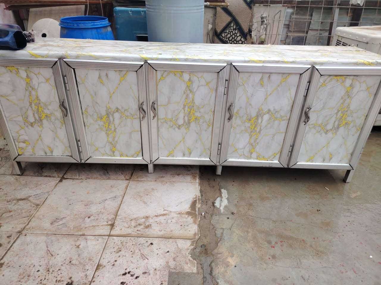 كاونتر ٣ قطع   الكاطون شارع أبو رباح قرب حسن أبو الكاز
السعر ٣٥٠


**إذا كنت صاحب هذا الإعلان وتريد حذفه لأي سبب، رجاءا أرسل رسالة إلى الدعم الفني**