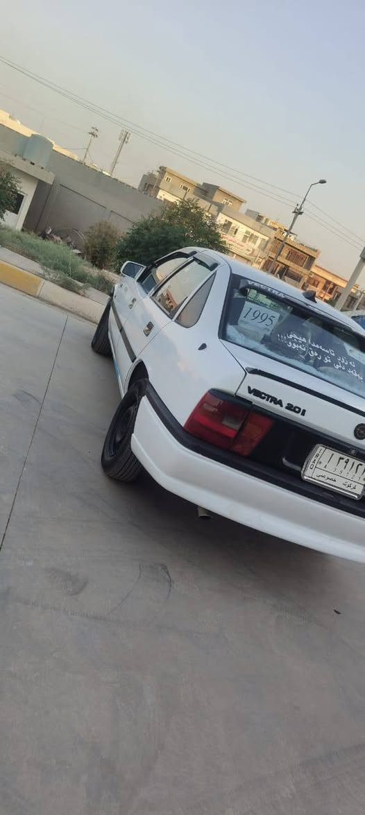 أوبل فيكترا
موديل ١٩٩٥ مكينة ٢٠ كير أوتوماتيك مابي عيب سبوخ بيلادي فول مواصفات بس مابي سلايد سنوي جديد عندة بطاقة بنزين

كركوك

رقم تلفون ***********
