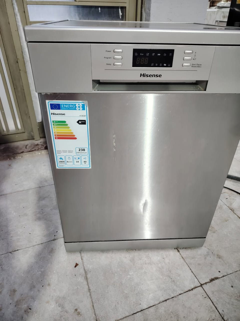 غسالة صحون للبيع ماركة هايسنس
اخت الجديدة للبيع السعر ٣٨٠ 
و بيها مجال للشراي 
المكان حي اور


**إذا كنت صاحب هذا الإعلان وتريد حذفه لأي سبب، رجاءا أرسل رسالة إلى الدعم الفني**