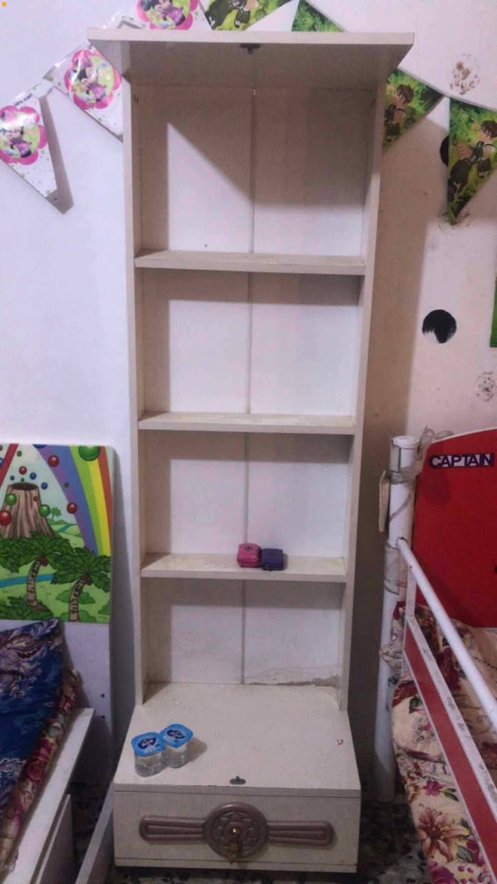 غرفه تركيه بيها اضرار باب الكنتور الوسط مكسور والسرير موضح بدون دوشك8قطع
زعفرانيه


**إذا كنت صاحب هذا الإعلان وتريد حذفه لأي سبب، رجاءا أرسل رسالة إلى الدعم الفني**