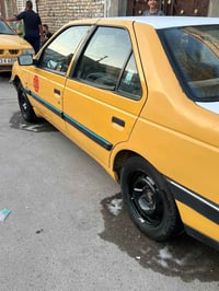 سلام وعليكم بيجو 405 موديل ٩ كير ومكينة مكفولات صدر جديد السيارة خير م...