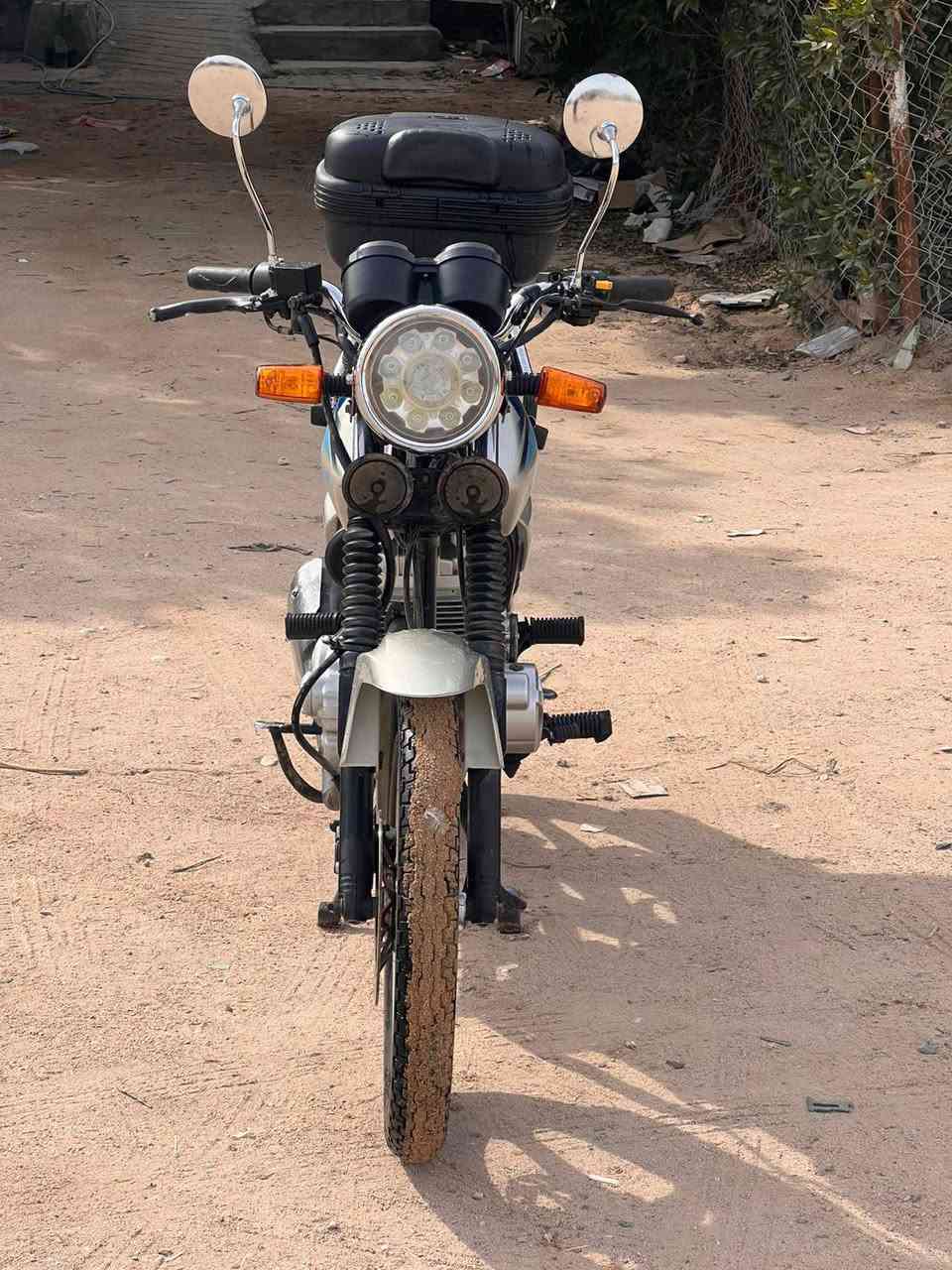 السلام عليكم
دراجه دايون عضم موديل 2013
اوارق اصولي 
مكان كربلاء 
السعر 675
***********
