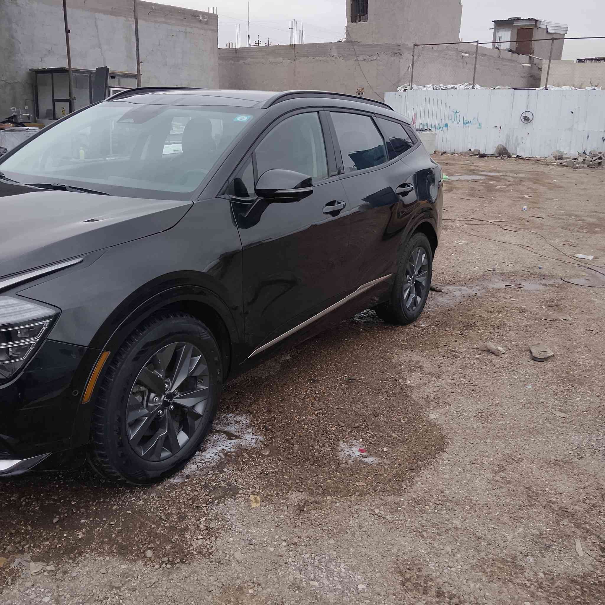 سلام عليكم للبيع كيا سبورتج موديل 2023 وارد امريكي هايبرد فول مواصفات فتحه بنرامه خزن ميموري شاشة كبيره 5كمرت محيطه للستفسار *********** السعر 175بيها مجال
