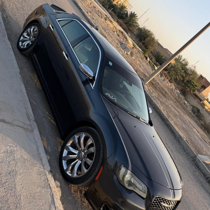 اوباما 2017 اصل باسمي تحويل ثاني يوم
السلام عليكم
أوباما كرايسلر ، 6 سلندر ، نضيفه جداً ، لون رمادي غامق ميتاليك
فئه c300,فول موصفات برده كهرباء ومرايات قلاب خزن مقاعد وستيرن كهرباء ومعروفه موصفات cالفول السياره كفاله فقط ضرر امريكا مرفق مع الصور سيط جداً بدون ايرباك بدون صبغ بدون حار بدون فتح السياره جاهزه واحلى من الصور السعر 230 وبي
مجال او مراوس تاهو ، رام 
مكان السياره البصره 
*********** متوفر وتس اب واتصال
