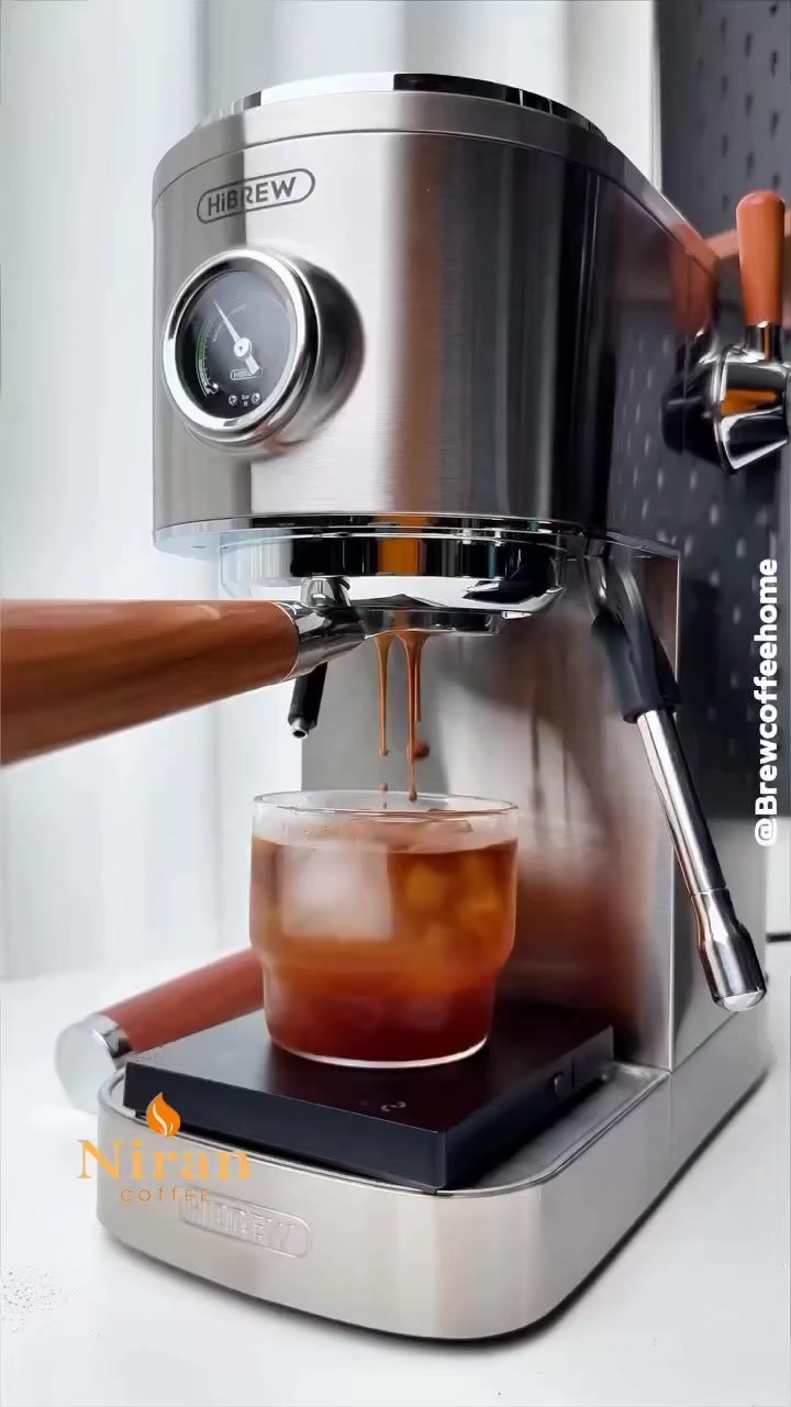 مكينة الاسبريسو H13 الاحترافية من HIBREW ☕️
حجم بورتافلتر 58✅️ 
دبل بويلر + تحكم درجة حرارة الاستخلاص + تحكم درجة حرارة التبخير + تحكم مستوى الماء + ترتطيب مسبق + انبوب ثانوي للامريكانو + كيج ضغط 🤍
هايبرو هيبرو 🦁


**إذا كنت صاحب هذا الإعلان وتريد حذفه لأي سبب، رجاءا أرسل رسالة إلى الدعم الفني**