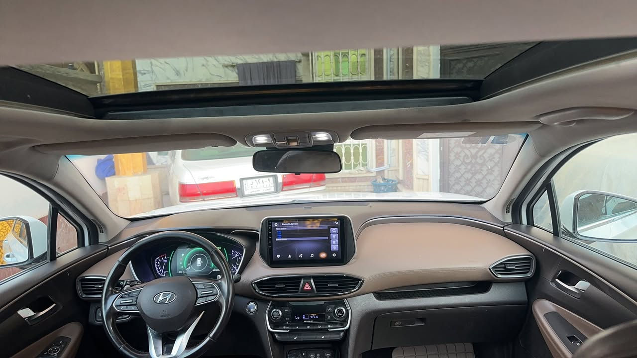 السلام عليكم 
للبيع سنتافي
موديل 2020 خليجي
رقم بغداد بسمي تحويل ثاني يوم 
فول مواصفات 1/1
السعر 230 $ وبيه مجال 
بانوراما 
6V  مكينه 
مكفوله من الضربه والصبغ والتبديل 
جنطه كهربائيه 
تبريد 3 قطع 
كامره خلفيه 
نضام سبورت 
كشنات كهرباء 
وبعد بيه هوايه مواصفات 
مكان السياره البصره قضاء المدينه 
السعر 230$ وبيه مجال 
***********
***********
