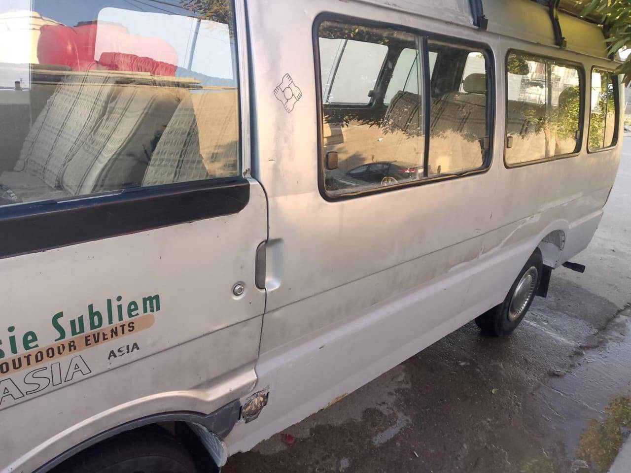 كيا اسيا موديل 1993 جاهزه من كلشي خط وبحث مصفر مامطلوبه غرامات سياره بلاديه راعيها موجود تحويل ثاني يوم السعر 38 وبيها مجال المكان المحموديه 
***********
