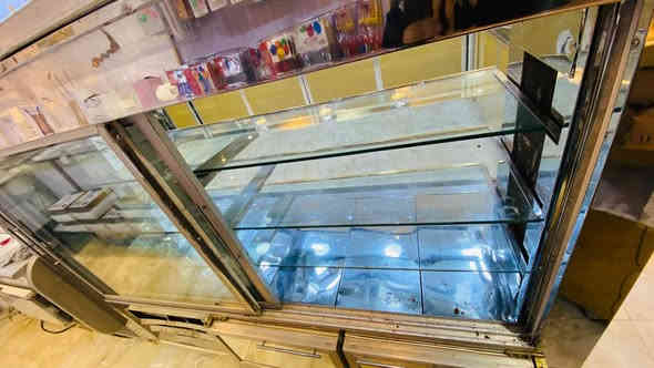 ‼️براد كيك للبيع 
الطول 2 متر 
ارتفاع متر ونص
#كربلاء
استفسار 
***********
