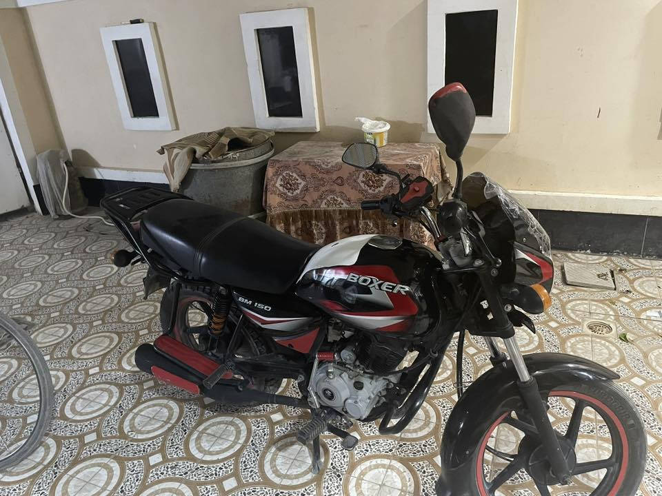 السلام عليكم دراجه للبيع موديل 2023مرقمه وكامله بس مشاد الواح دراجه مكفوله من كلشي هاتف ***********
