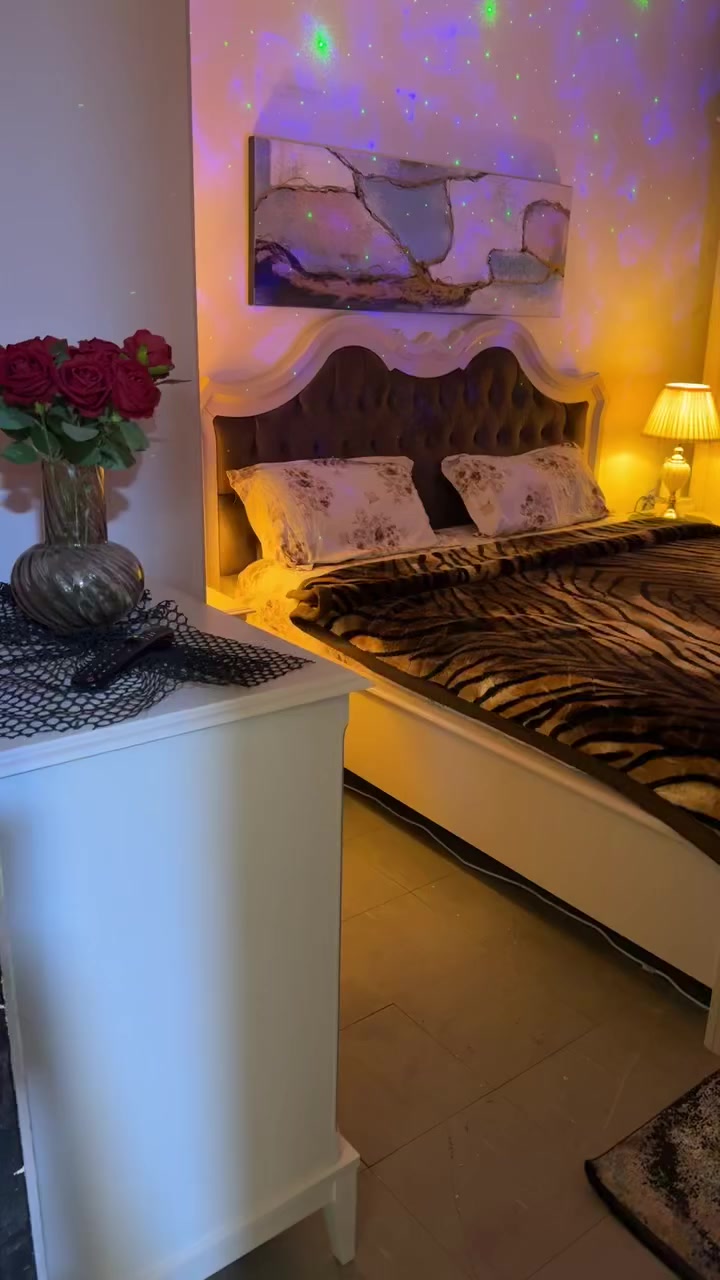 ثلاجات ماركة الجي ام 4 ابواب 2 مليون وثانية مليون 100 والغرفة مليونين ونص الشراي يتصل ***********
