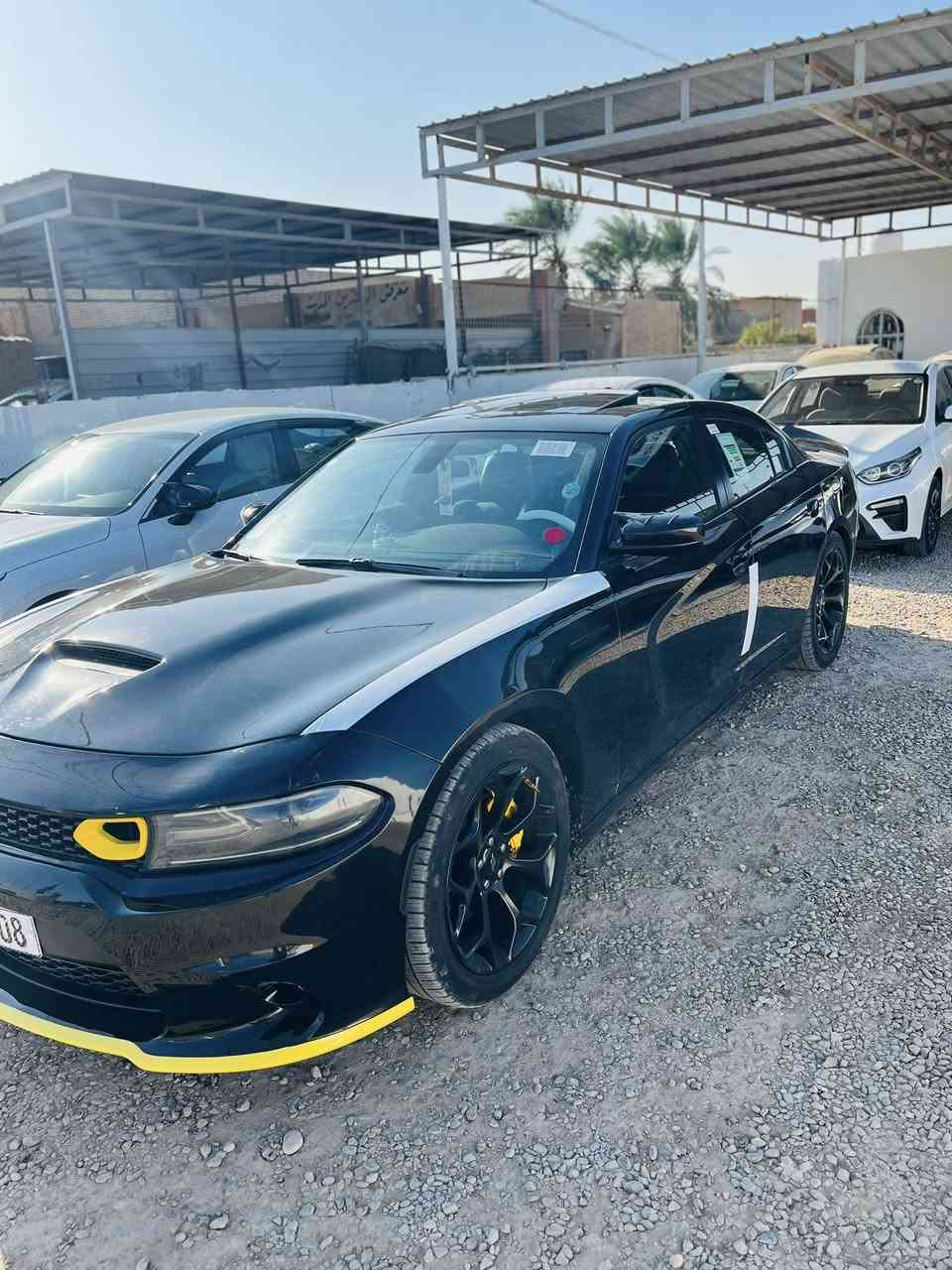 سلام عليكم دوج جارجر موديل ٢٢ رقم بغداد ماشيه ٥٢ موصفات اس اكس تي بلاص فتحه. خزن مومري  كشنات جلد  حار بارد  شاشه جبيره السعر ٢٣٥وبيها مجال ***********
