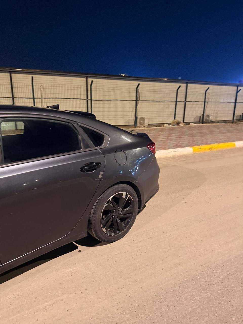 فورتي 2019
نص فول  سياره حادثها من امريكه باب و جاملغ و بل عراق صار بيها جاملغ و بنيد سطحيات بدون شواصي سياره و بيها بارد بل دور الخلفي+ باب امبدله نفس اللون مكينه دوش كير AT سعر 103 و بيها مجال حك الجيه مكاني كربلاء  ***********
