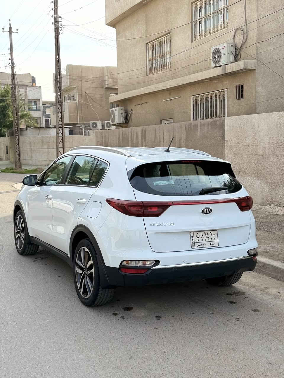 السلام عليكم 
كيا سبورتج 2020خليجي وكالة الدولية 
رقم بغداد تحويل مباشر 
مواصفات 
بصمه +كشنات كهرباء +جلد +حساسات خلفية +مري شفط 
ماشية 77الف  حقيقي 
(السونار كما موضح بل صور بدون دواخل بدون فتح ٣قطع فقط)
(مكينه كير حدادية كفالة 
السعر 168وبيهة مجال للشراي 
اي استفسار ***********
مكاني بغداد حي القاهرة
