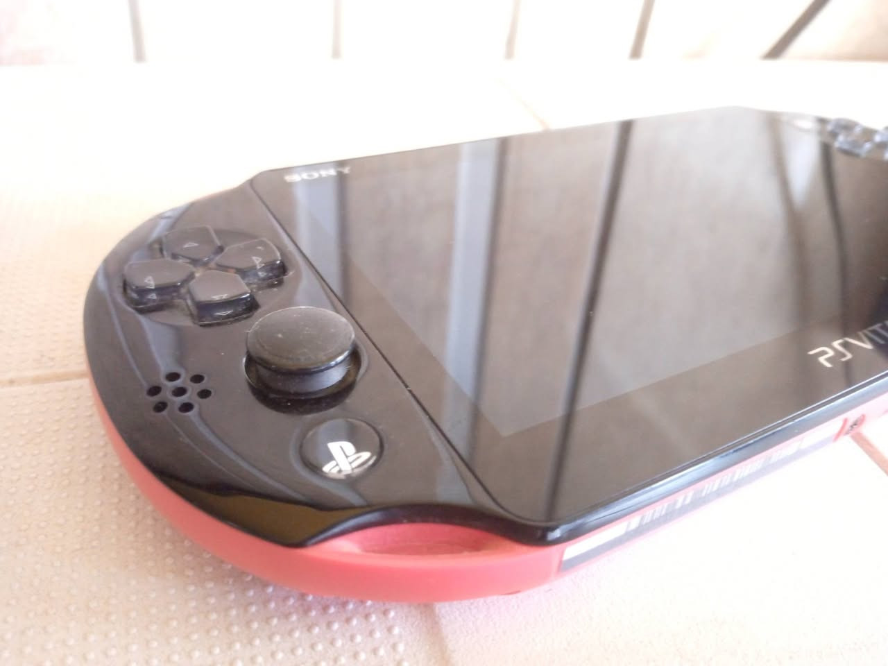 PSVita .
رام ١٢٨ كيكا .
للتواصل .*********** .
