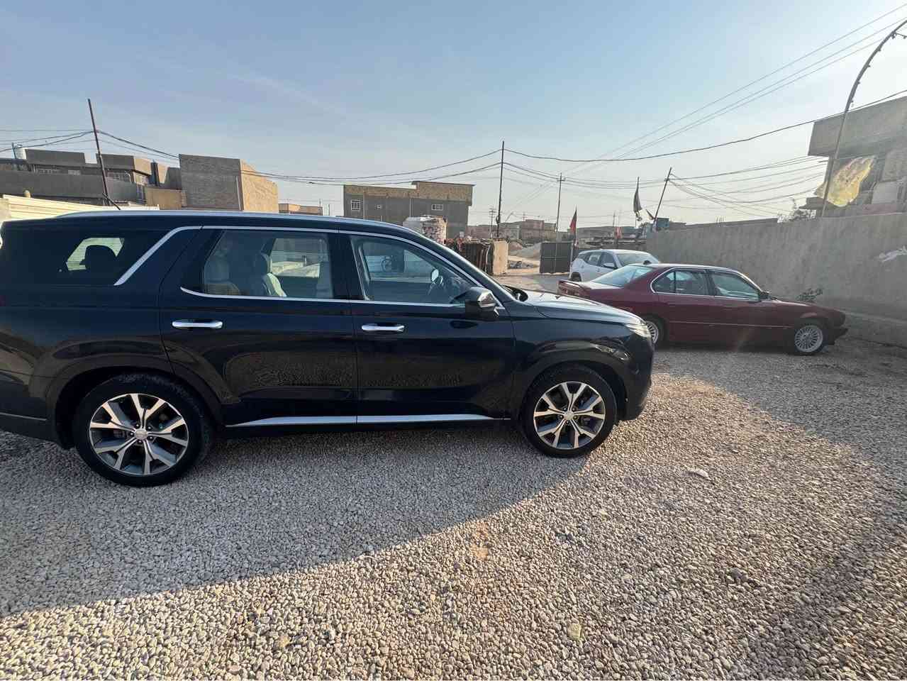 السلام عليكم 
بلا سايد موديل 2020
فول مواصفات واحد على واحد 
رقم بغداد باسمي ثاني يوم تحويل 
بيه جاملغ وبنيد مبدل والباب مصبوغه جه اليمنه مقدمه الشاصي معدل جه اليمنه 
ماشيه ١٠٧ ألف كيلو متر 
 مواصفات فتحه سقف بصمه ابواب وتشغيل عن بعد رادار جميع الجهات توقف ذاتي   جاهزه ومكانه بابل الحله السعر213$وبيه مجال حك الجيه متواجد على الفيس وهذا رقمي *********** المحاويل, بابل
