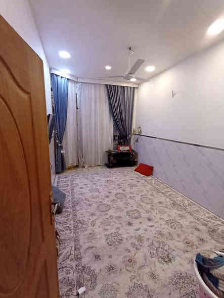 السلام عليكم
🏠بيت للبيع المساحة 110م 

طابو صرف زراعي سند 25 قرار محكمه 

البيت يحتوي على 

غرفة نوم 

استقبال 

حولي+مطبخ 

صحيات 

وترك

ولبيت ركن على شارعين 

قاط الثاني هيكل ناقصه بس سقف يحتوي على صحيات و وثنين غرف 

السعر 86 وبيه مجال

الموقع 📍السرايدت القديمه المربع الثالث 

الاستفسار والتواصل ***********
