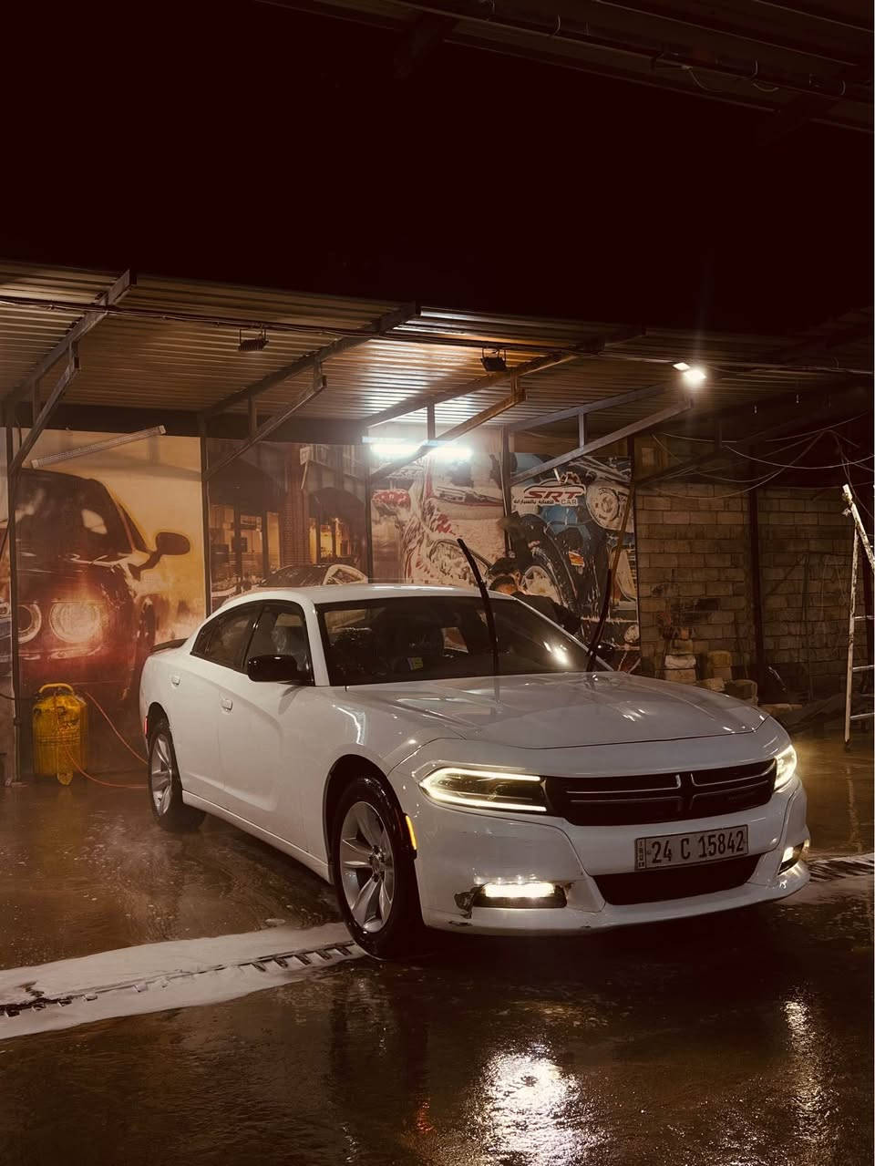 السلام عليكم 
دوج جارجر للبيع موديل 2016 
مواصفات عاديه ماشيه 380mi
السياره داخله كلين وبالعراق صار بيها حادث والسونار مرفق بالمنشور . كير ومكينه بحالة ممتازة عليها تخم تايرات جديد وحداديه السياره ممتازه السياره رقم شمالي وباسم صاحبها 
مكان السياره موصل التواصل مع صاحب السياره 
***********
السعر 175$ وبيها مجال للطيبين موصل, نينوى
