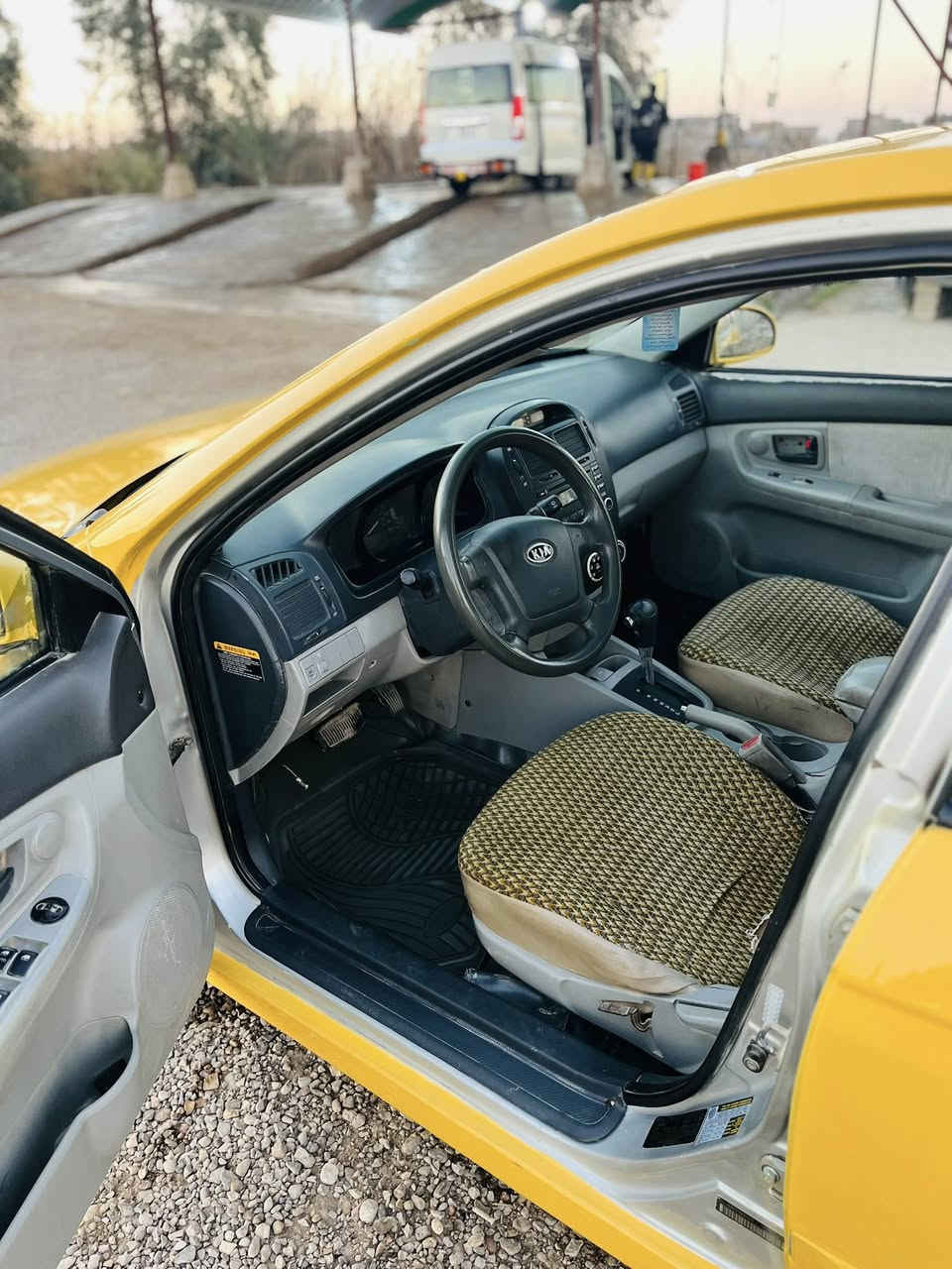 سلام عليكم 
سيارة كية سبكترا 2009
كير مكينه خير من الله
كهرباء كامل فول نضيفه
صبغ جديد جديد
مكاني خالص
رقم ***********
سعر 67 وبيه مجال
