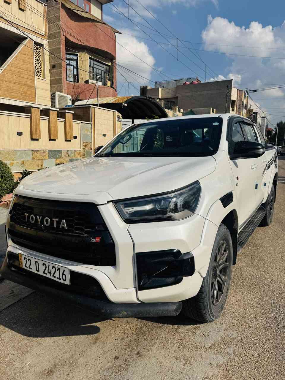 السعر 360 رقم اربيل….***********
السلام عليكم جي ار 2023
مكفولة من الصبغ والتبديل 
بيه مكانين بارد رقم اربيل 
ماشية100الف حقيقي 
مكاني بغداد
