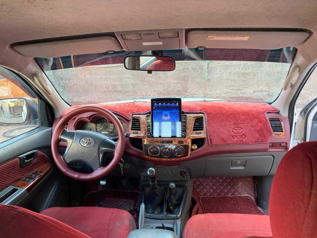 السلام عليكم
تيوتا هايلوكس فورويل مديل 2013 گاز 
رقم بصرة سنوية 2028 بسمي 
حداده %
مكينه جديده لاتنقيص ولاتبخير 
تبريد شغال 
سياره مكفوله وماناقصها شي 
السعر 155وبيها مجال 
رقم الهاتف ***********
