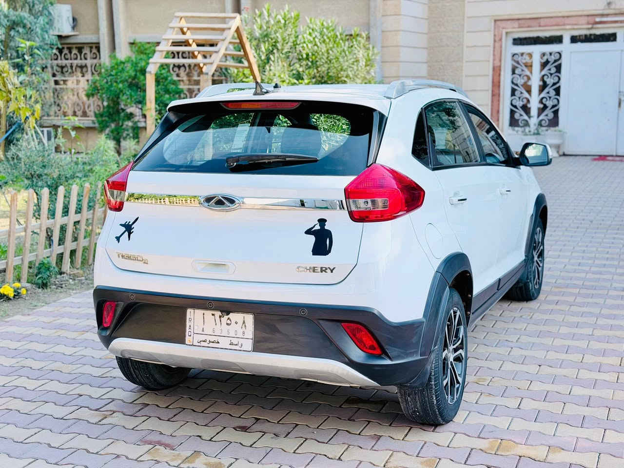 السلام عليكم شيري تيكو ( محجوزة للمصرف بشهر ال3 ينرفع حجزها وتصير حره )
رقم واسط 
السيارة مكفولة كفاله عامة 
كير مكينة جدد 
حدادية جديدة
ادامة كامله لمنظومة البانزين 
تخم تاير 
السعر 105 وبيها مجال بسيط
العنوان كوت 
‭0772 563 8334
