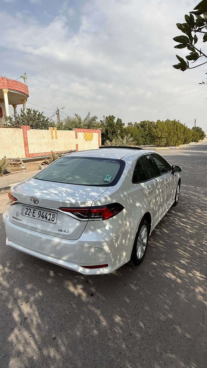 سلام عليكم كورولا مديل ٢٤ ساز ياباني اصلي اصلي اصلي مكينه ١٨٠٠ بانزين ماشيه ٦٠ الف بعدهي بحاله وكاله مكفوله بيه مكانين بارد فوووول مواصفات 
فتحه سقف 
شاشه جبيره
اشاير بل مري
واير لكس 
حساس امامي خلفي 
تحكمات ستيرن 
تبريد قطعتين 
مري شفط 
وبعد بيه هواي مواصفات 
رقم اربيل دولي تحويل 
بيع او مراوس حسب القناعه سعر ١٨٠ وبيه مجال قليل وبل عافيه الي ياخذه *********** موجوده بل بصرة
