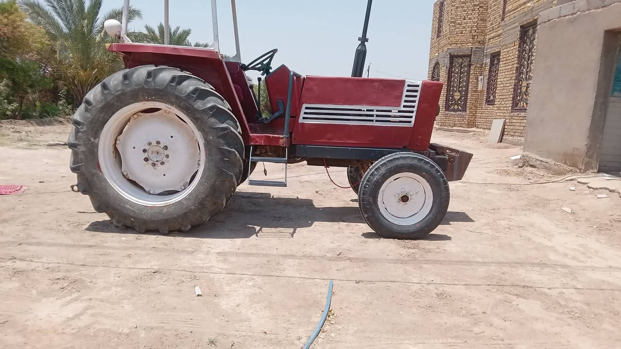 مكينة فيات حجم ٧٨٠ مكفولة محرك شرط وكير واكسن جهاز رفع رقم انكليزي بأسمي (الخاص مغلق) رقمي هذا ***********
