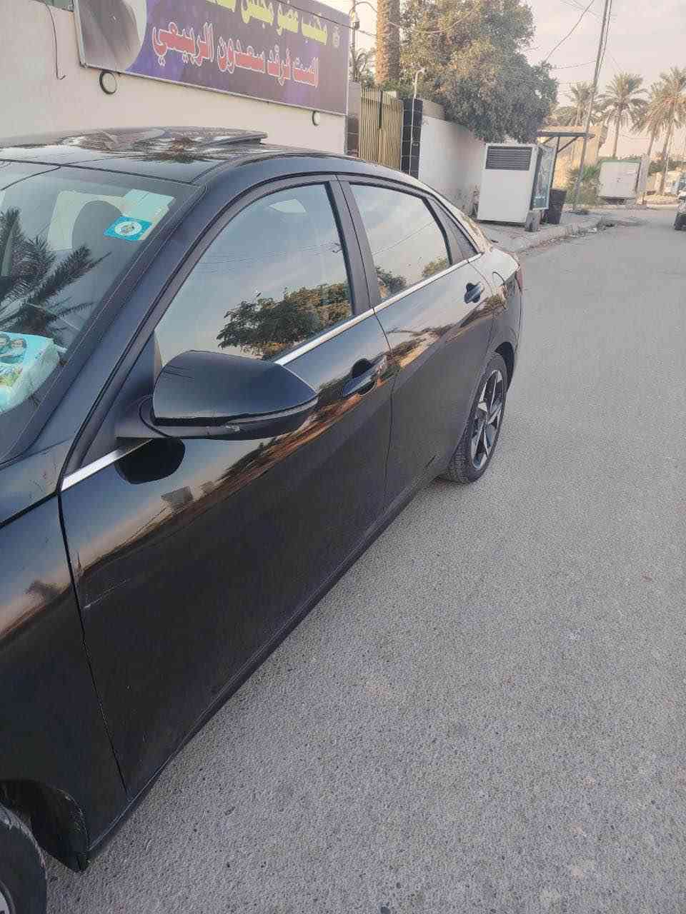 السلام عليكم 
النترا موديل 2023 اللون اسود 
مواصفات لمتدد فول للاخير 
تخم تاير السيارة جديده خير من الله بيها حادث من امريكا جاملغ خلفي وجاملغ امامي وشويه من البنيد  بدون دواخل وبدون ايرباكات 
والسونار مرفق مع الصور 
رقم بغداد دولي 
ماشيه 63
المكان ديالى بعقوبة السعر 148 وبيها مجال بسيط 
للاستفسار ‭0770 245 9870‬ بعقوبة, ديالى
