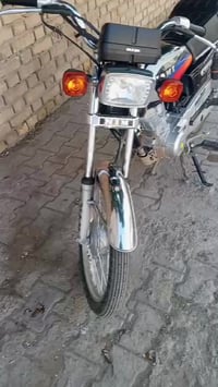 اربعه كير اوراق سكنر مديل 26 صارلها شهر من طالعه من الوكيل للبيع دراجه...