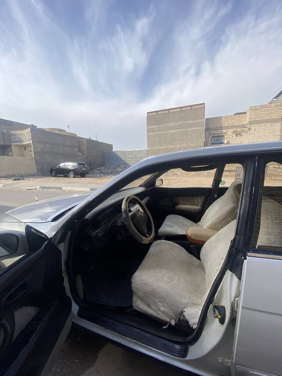 سلام عليكم بطه فصل مكفولة من الضربه والكص ونقل الجثه ولعيب الشرعي مكينه كير حداده طخم تاير سياره جاهزه صبغ مكانات قليله رقم انكليزي سنويه 28 السعر 60 مجال قليل تليفون ***********العنوان زبير حي الخطوه
