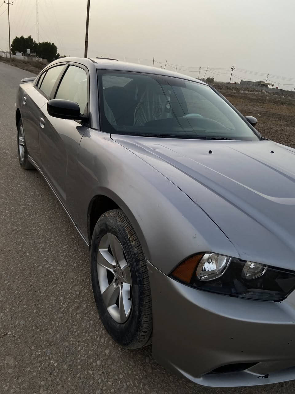 السلام عليكم جارجر 2014 ادوات كصه جنطه لحيم باجات مضبوط 100% متؤم طبق الاصل 
بصمة لايت زنون عالي ناصي 
رقم انكليزي دولي هزه ولبيل جامة وشاصي كير كصبه 
مكينه 3600 حدادية تخم تاير سيارة حيل نضيفه 
سعر 60 بيع او مراوسة حسب القناعه العنوان:بصرة اي استفسار على رقم *********** متوفر فقط واتساب
