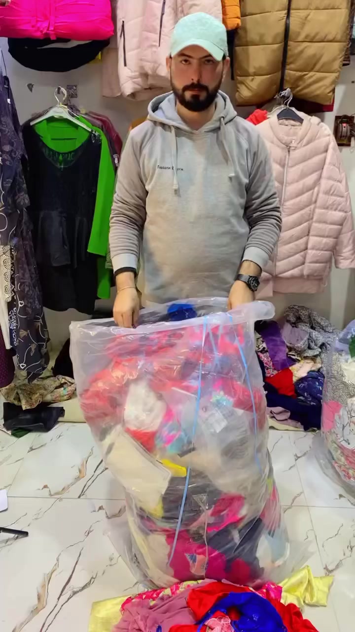 🙀لانجري متنوع مديلات الموضه براندات
ملاحظة لا نتعامل بالدين مطلقاً اشكر تفهمكم👱‍♀️

سجاد الجشعمي للألبسة الأوروبية! 🌟👗 نرحب بكم في متجرنا حيث نوفر لكم أرقى وأجمل الأزياء الأوروبية 👖💃. نقدم لكم تشكيلة واسعة من الملابس الرجالية والنسائية والأطفال 👧🏻👦🏻، بأسعار تنافسية وجودة عالية 💯. نحن نفخر بجودة بضاعتنا التي تلبي توقعاتكم وتجعل من تجربة التسوق لدينا تجربة مميزة 🎁.

*عروض خاصة وتخفيضات هائلة! 🎉*
*جودة عالية وأسعار منافسة! 💸*
*تشكيلة واسعة من الماركات الأوروبية! 👜*

تفضلوا بزيارتنا وتعرفوا على جديدنا! 🌟
العنوان بابل سوق ابي غرق شارع قاسم ابو لكباب مجاور مفروشات ابو سجاد مقابيل منفذ كي
للحجز أو الاستفسار: *********** 📞

*نحن نضمن لكم تجربة تسوق مميزة! 😊*
