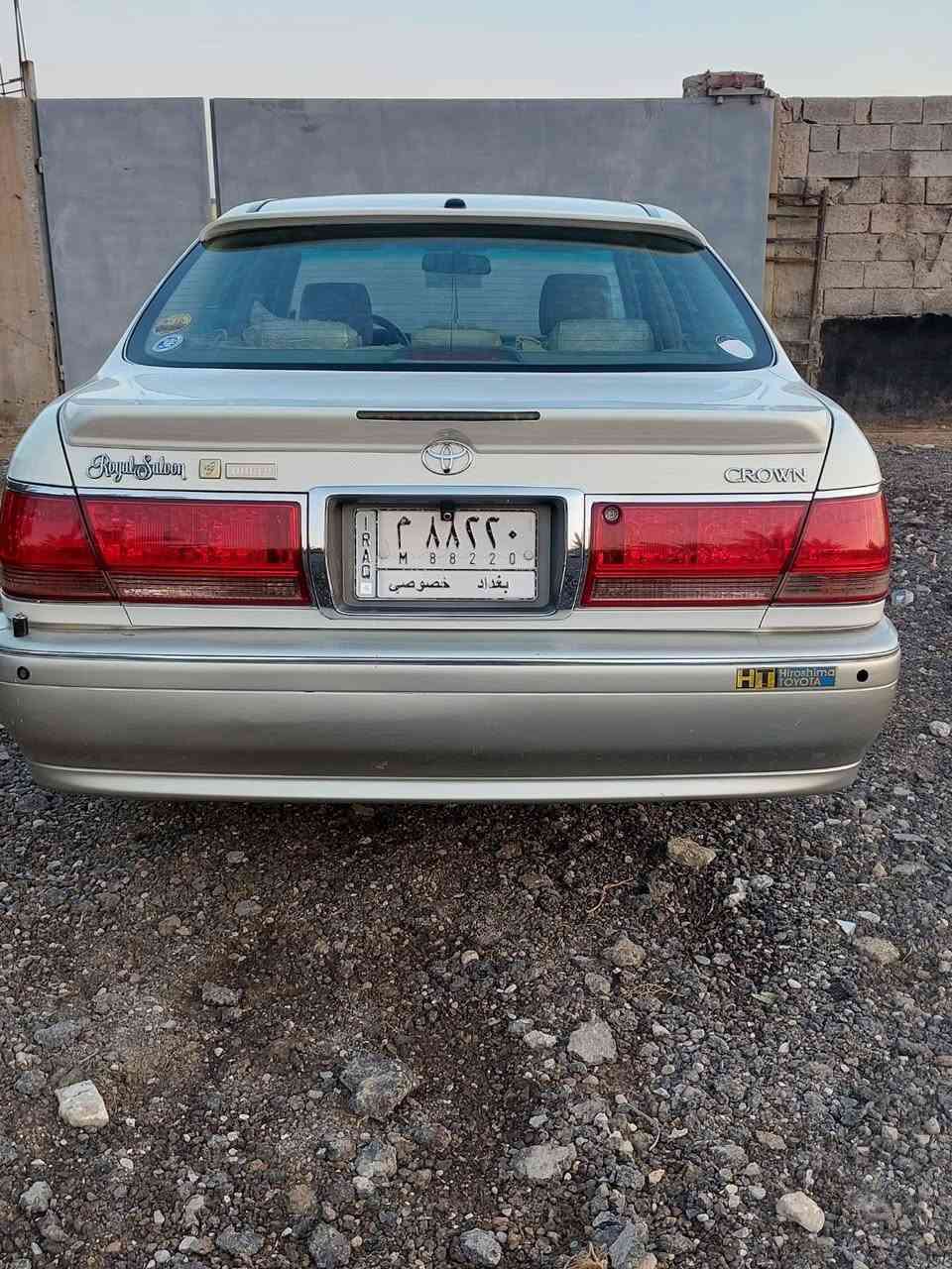 أسلام عليكم ورحمة الله وبركاته ملكه كراون موديل 2001
1-السياره مكفول من كلشي 
2-كرستال اصل 
3-اربع دكم اصل شاصي71
4-اربع كشنات كهرباء 
5-مرايه شفط وهيتر رقم مميز تحويل ثاني يوم المكان بغداد الرصافه الثانيه السعر165وبيه مجال  (***********)
